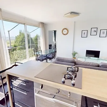 Apartment Verdun 4 Bedrooms Panoramic View Parking *